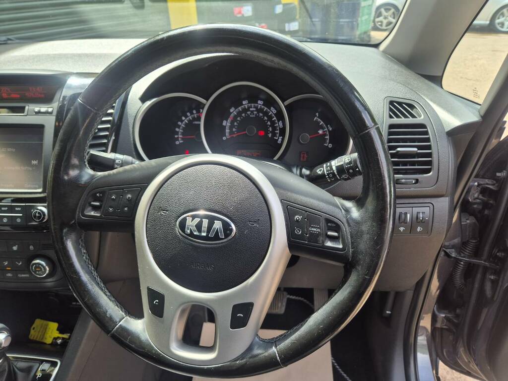 Kia Venga 3 Silver #20