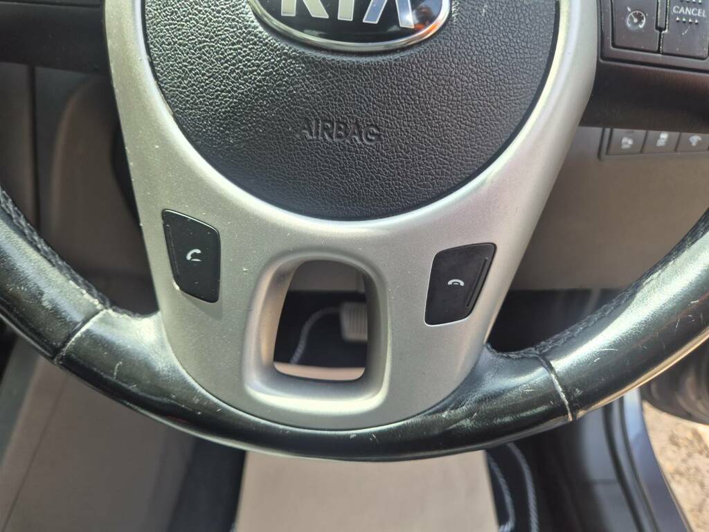 Kia Venga 3 Silver #23