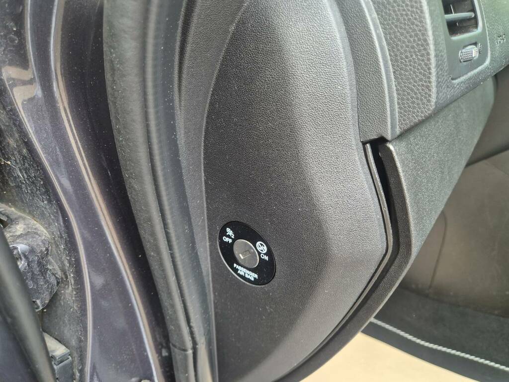 Kia Venga 3 Silver #49