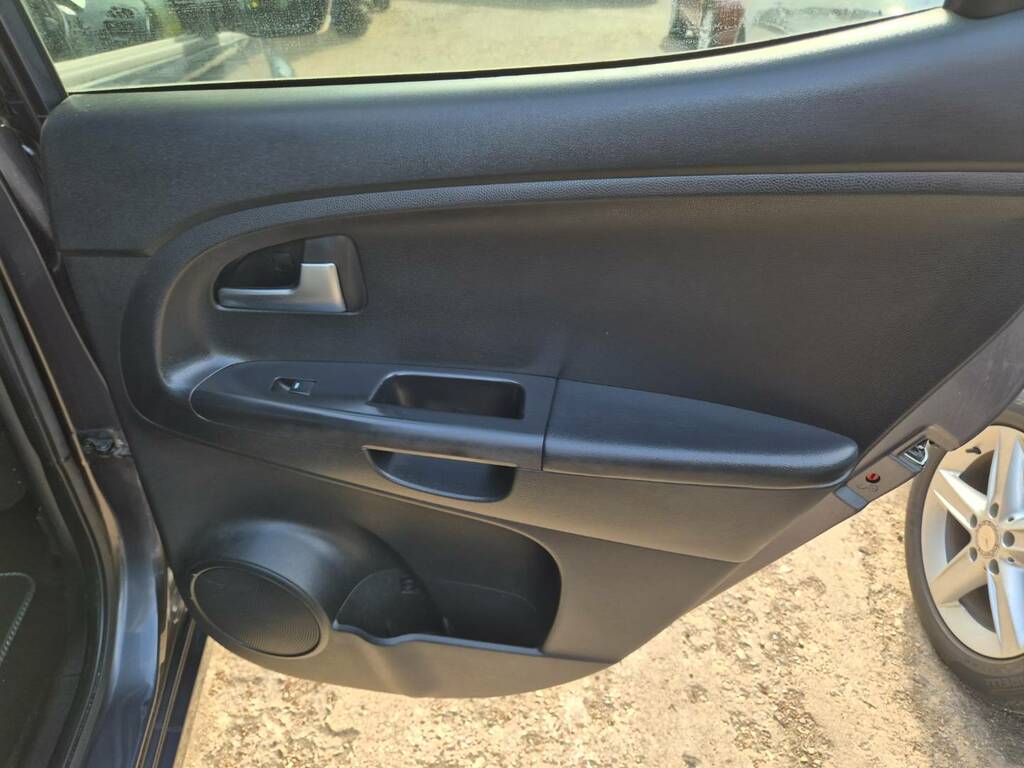 Kia Venga 1.6 Isg 3 Hatchback Silver #32