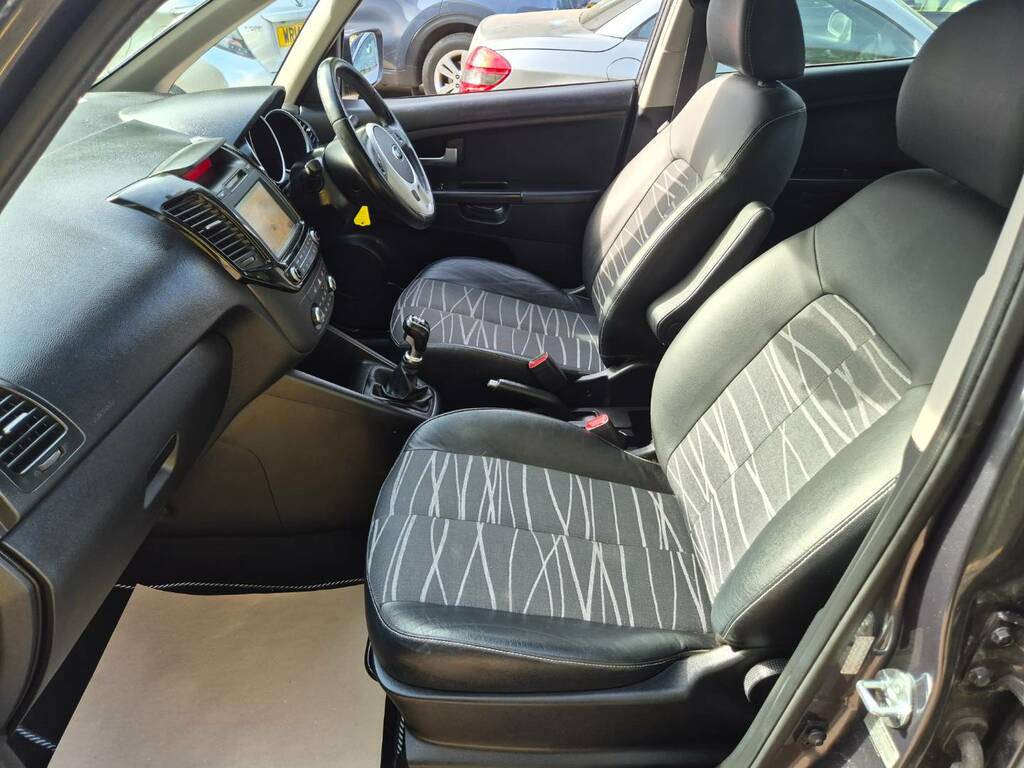 Kia Venga 1.6 Isg 3 Hatchback Silver #40
