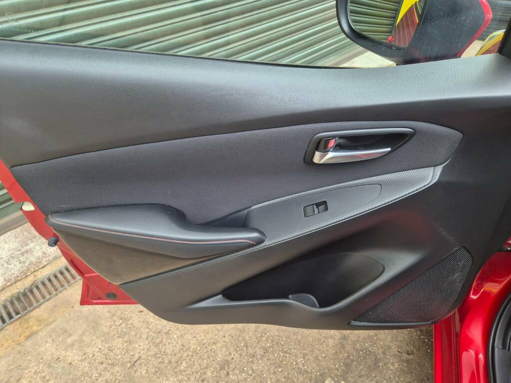 Mazda 2 1.5 Skyactiv-g Sport Nav Ss Blue #40