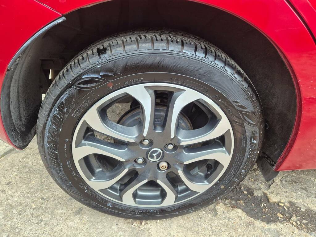 Mazda 2 1.5 Sport Nav Red #5