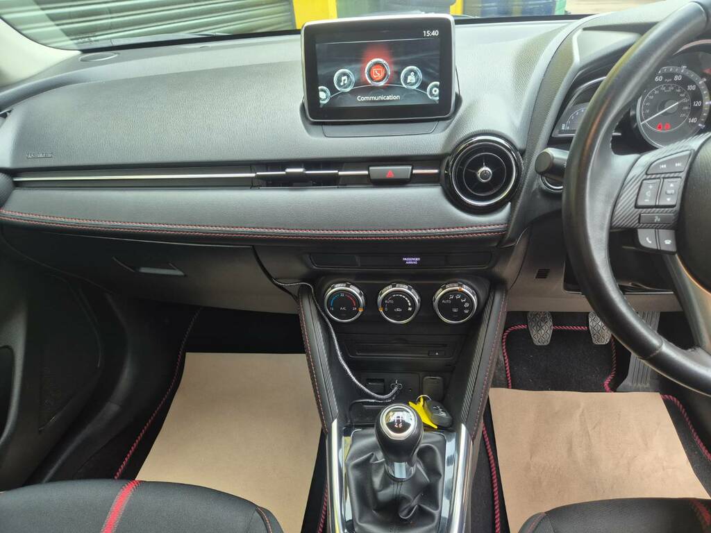 Mazda 2 1.5 Skyactiv-g Sport Nav Ss Blue #24