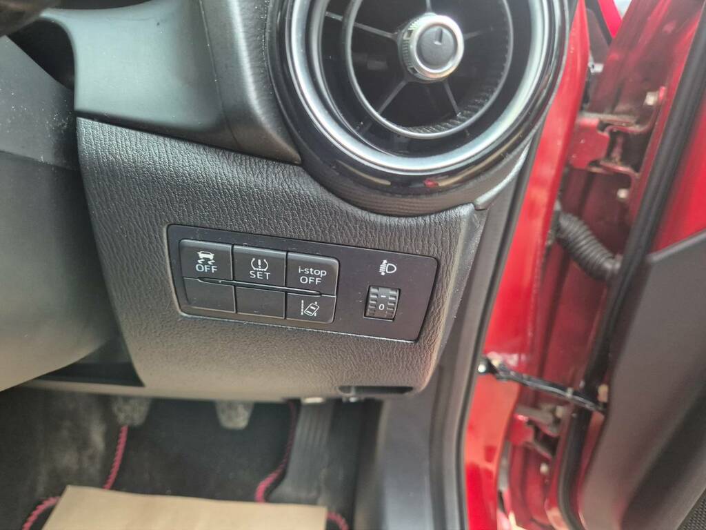 Mazda 2 1.5 Skyactiv-g Sport Nav Ss Blue #17