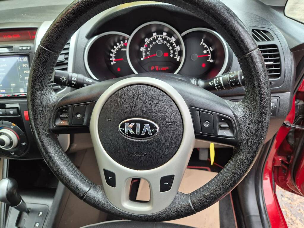 Kia Venga 3 10 #23