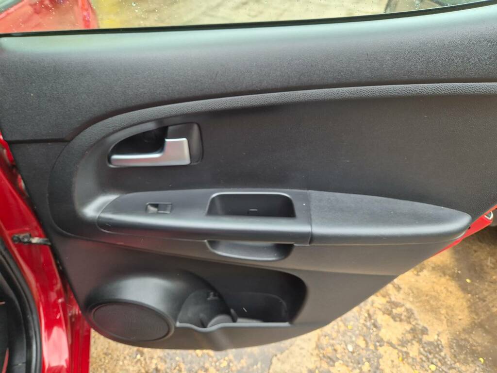 Kia Venga 3 10 #30