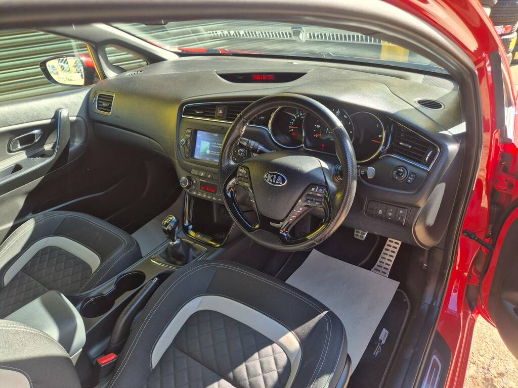Kia Proceed Kia Pro Ceed 1.6Crdi Gt-line Ulez 2 Owners - Yellow #14
