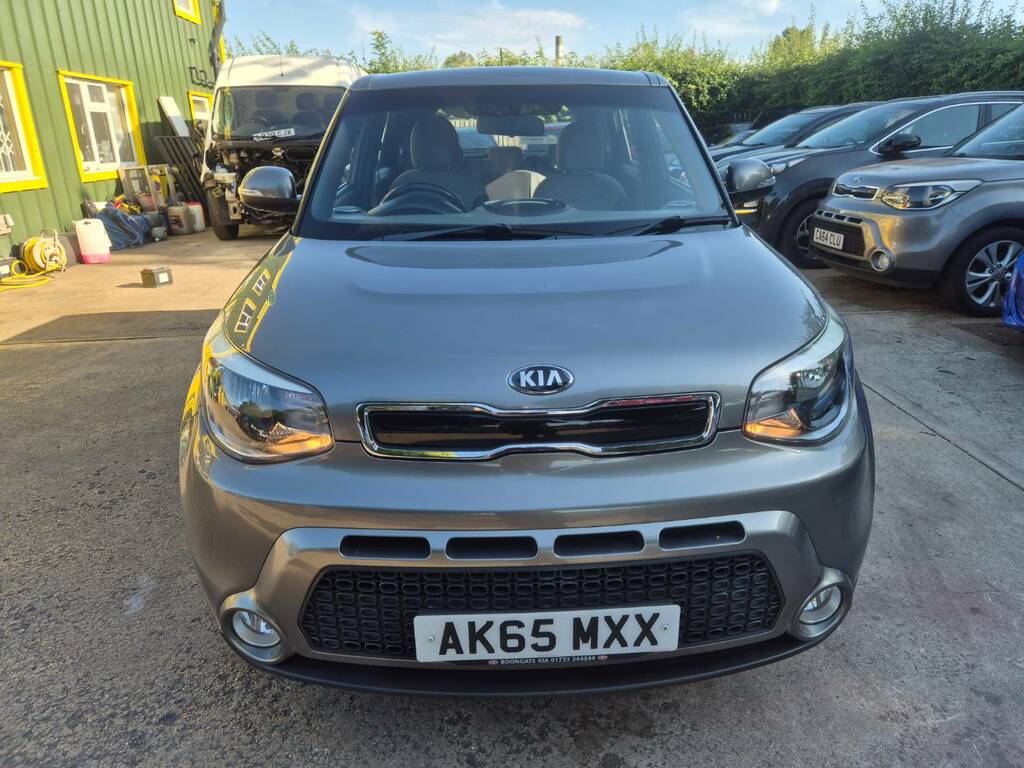Kia Soul 1.6 Crdi Connect Silver #2
