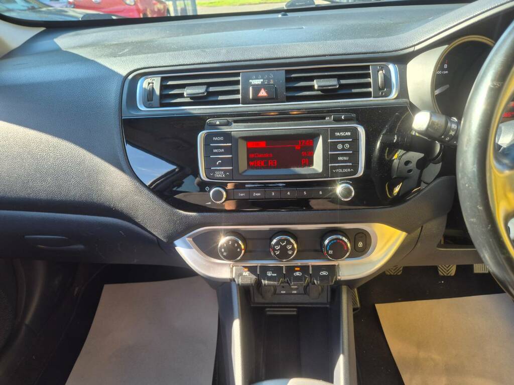 Kia RIO Rio 4 Isg Crdi White #11