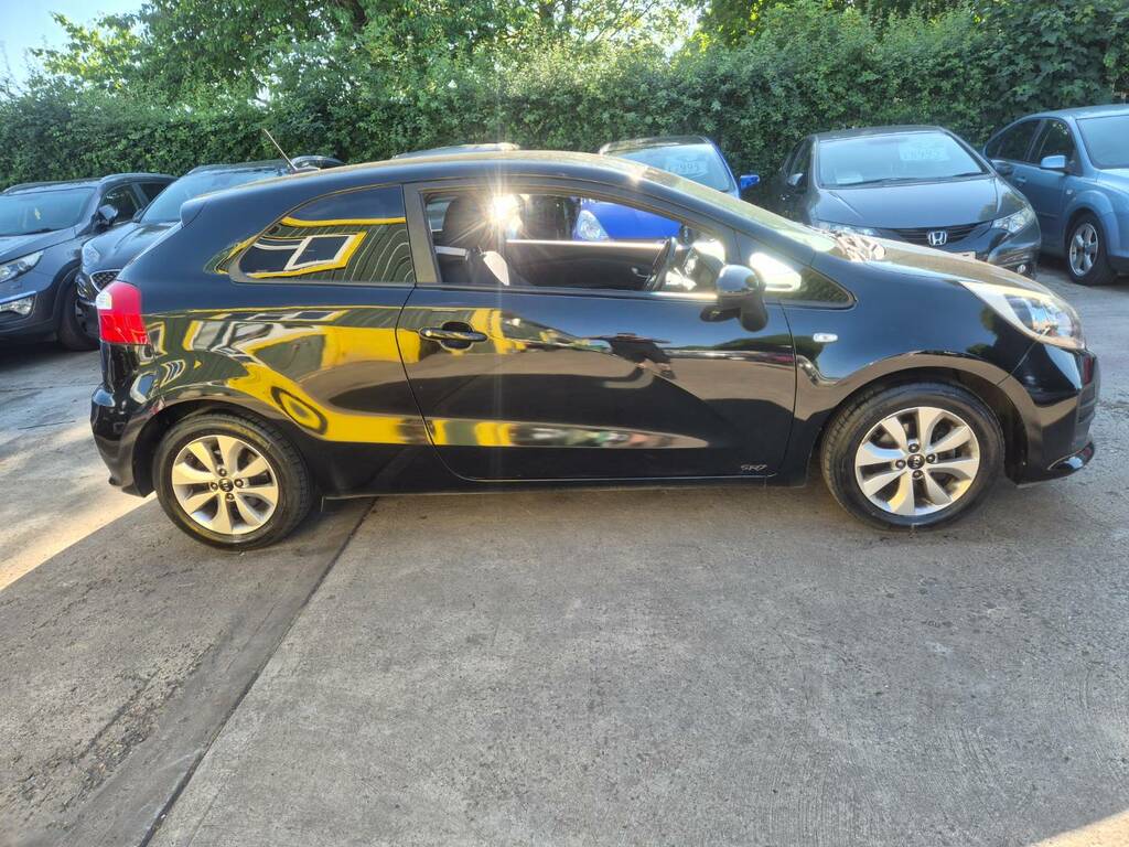 Kia RIO 1.25 Sr7 Black #5