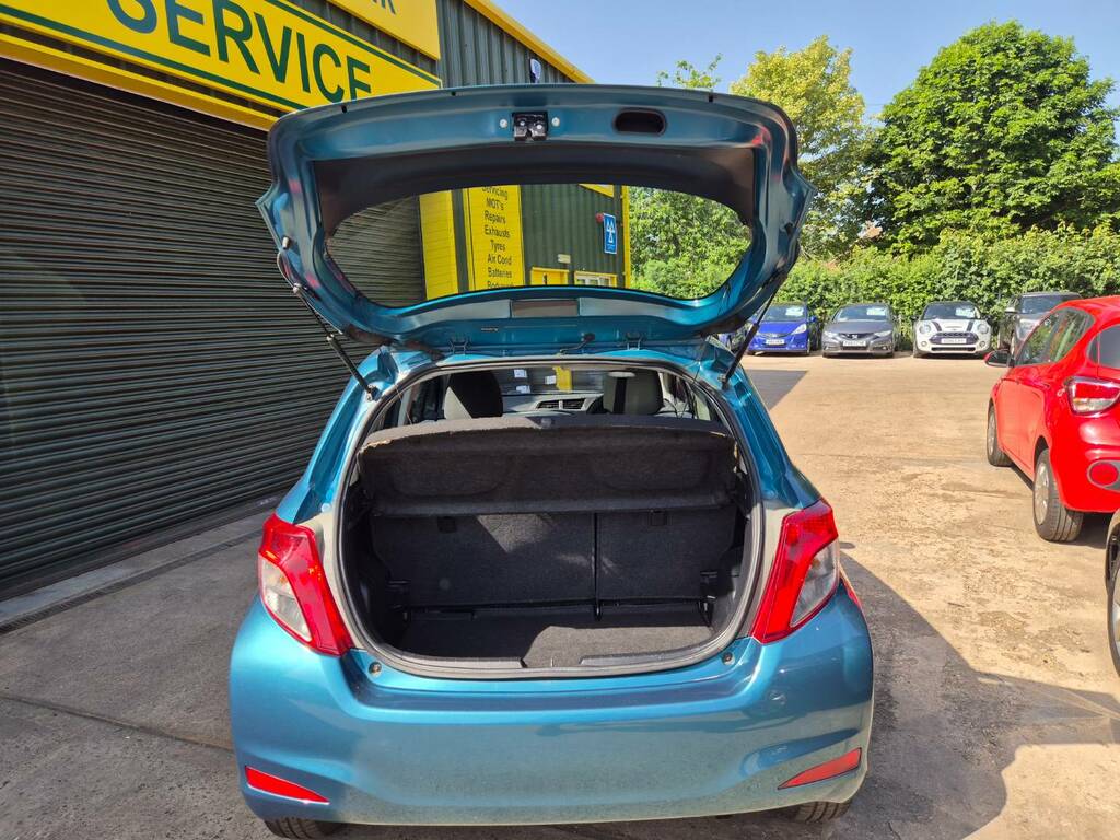 Toyota Yaris 2013 63 1.5  #30
