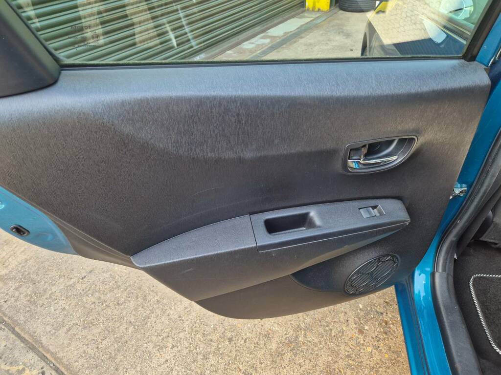 Toyota Yaris 2013 63 1.5  #36