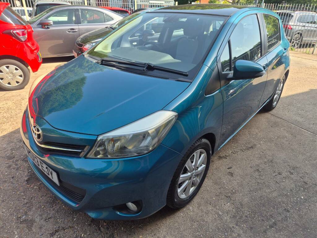 Toyota Yaris 2013 63 1.5  #1