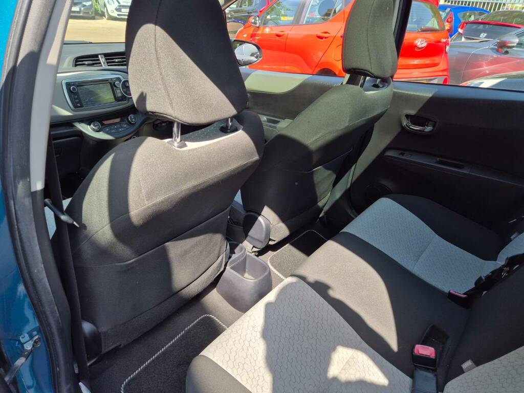 Toyota Yaris 2013 63 1.5  #34