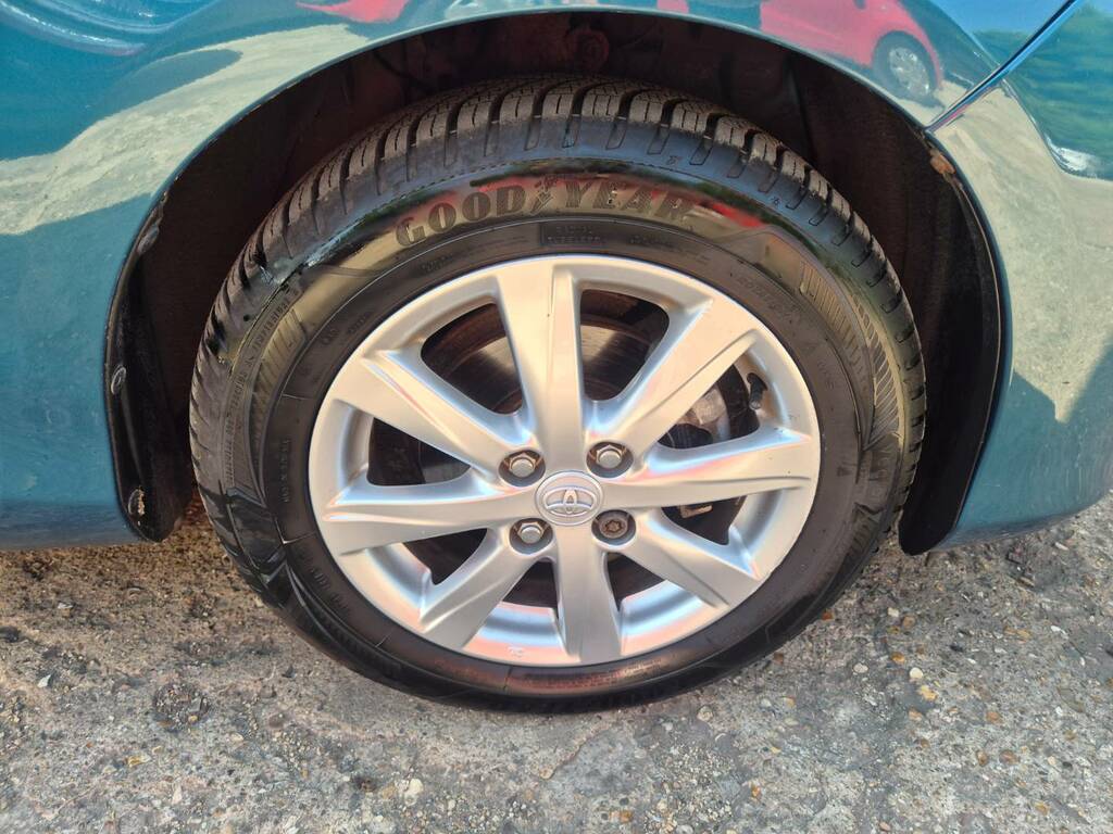 Toyota Yaris 2013 63 1.5  #5