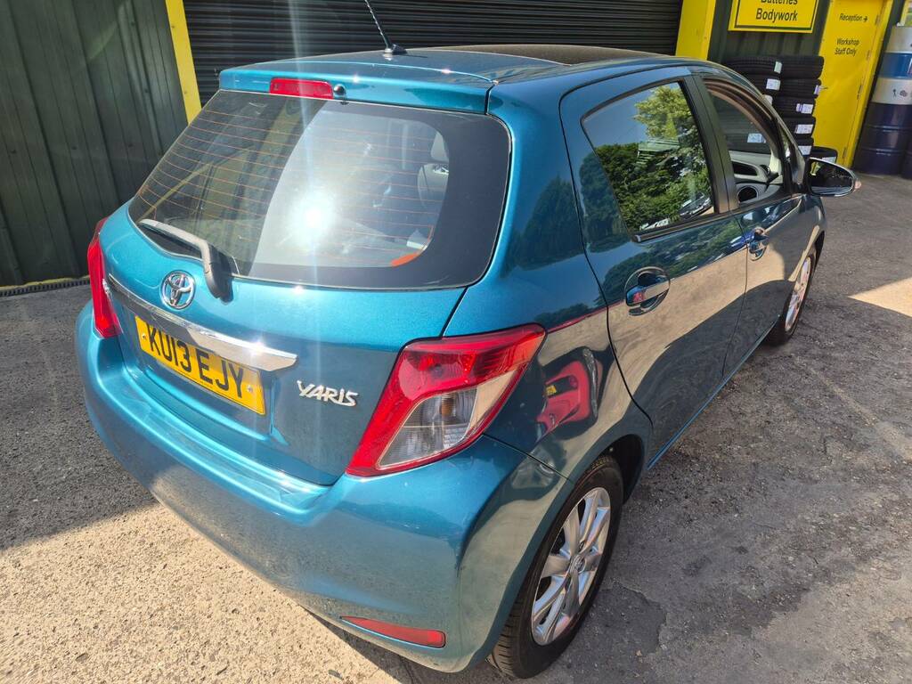 Toyota Yaris 2013 63 1.5  #7