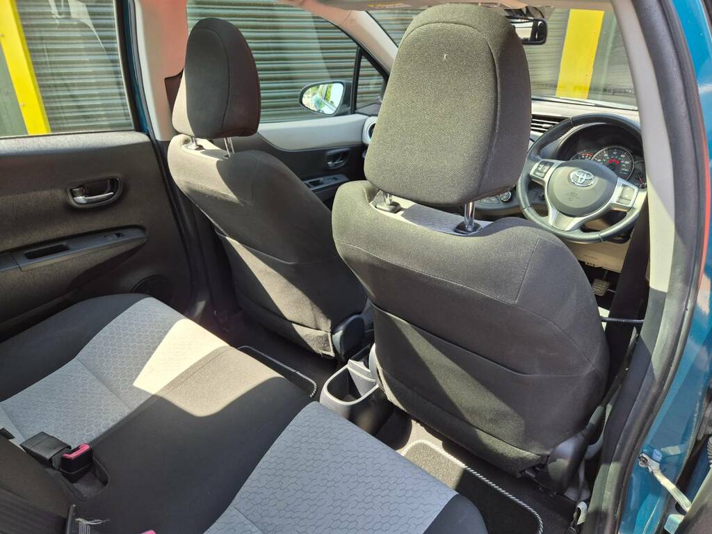 Toyota Yaris 2013 63 1.5  #28