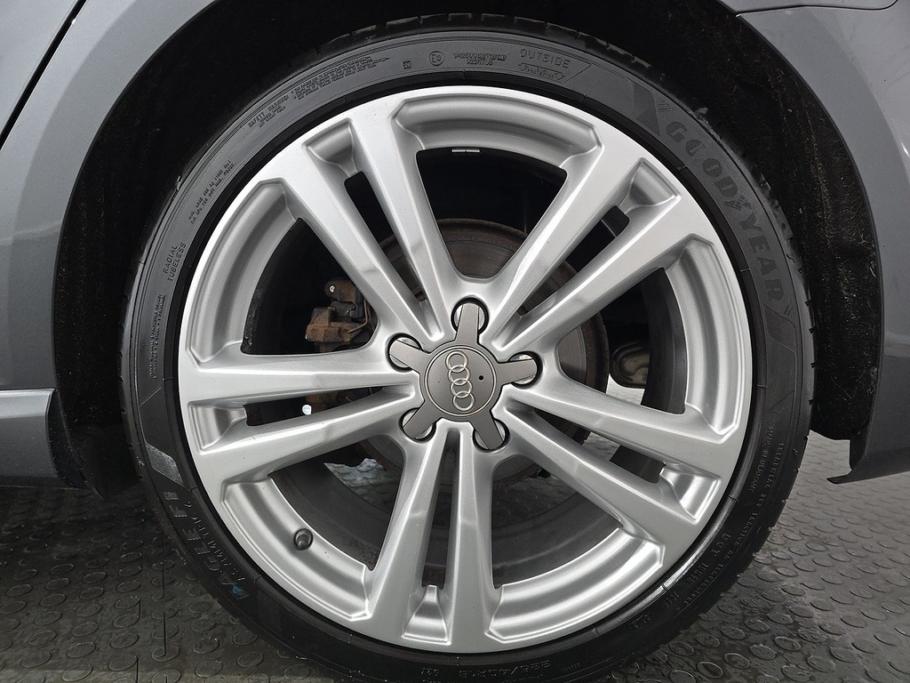Audi A3 1.6L Tdi S Line 109 Bhp Black #83