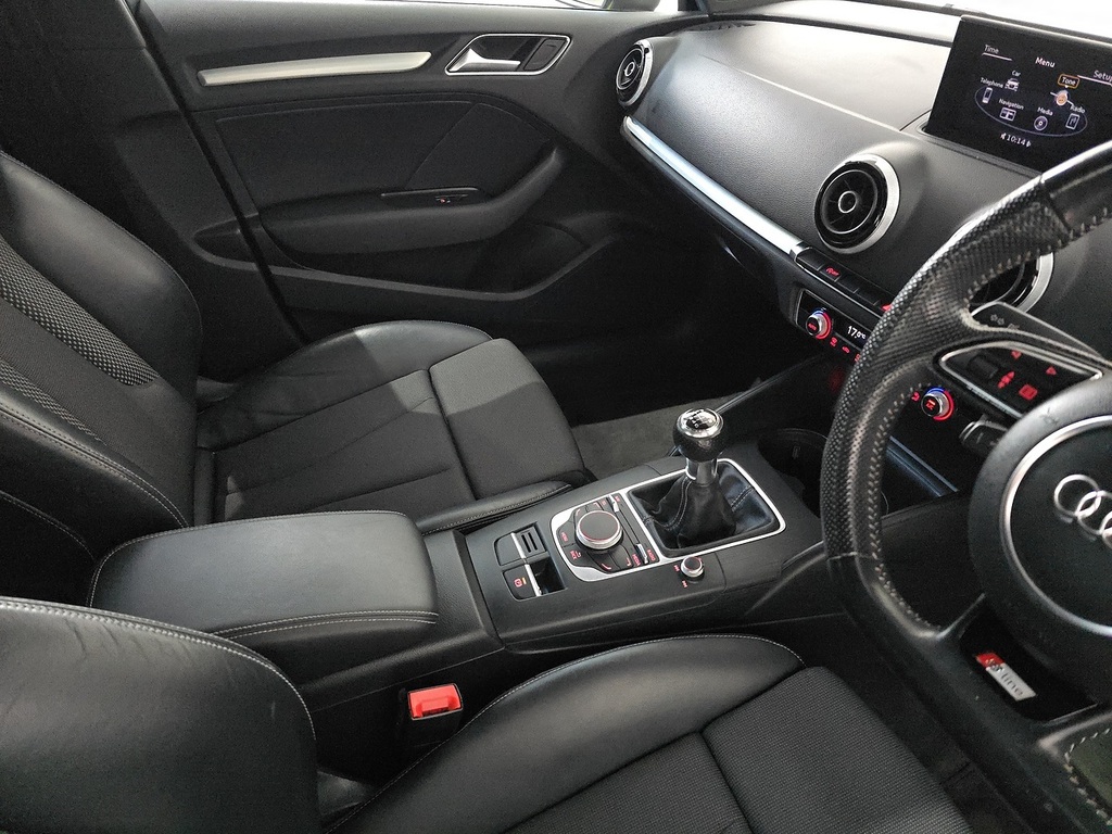 Audi A3 1.6L Tdi S Line 109 Bhp Black #73