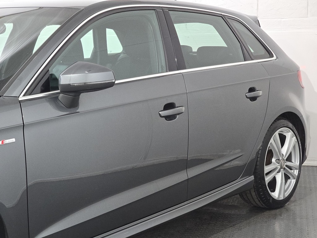 Audi A3 1.6L Tdi S Line 109 Bhp Black #20