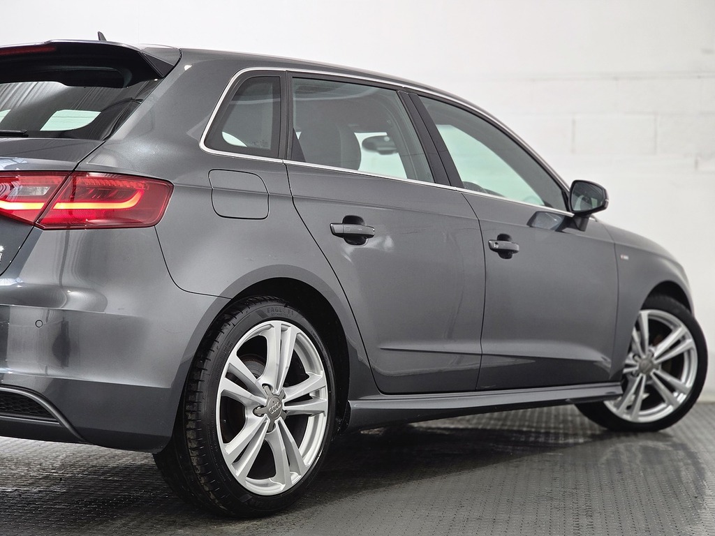 Audi A3 1.6L Tdi S Line 109 Bhp Black #42