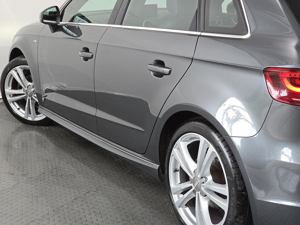 Audi A3 1.6L Tdi S Line 109 Bhp Black #32