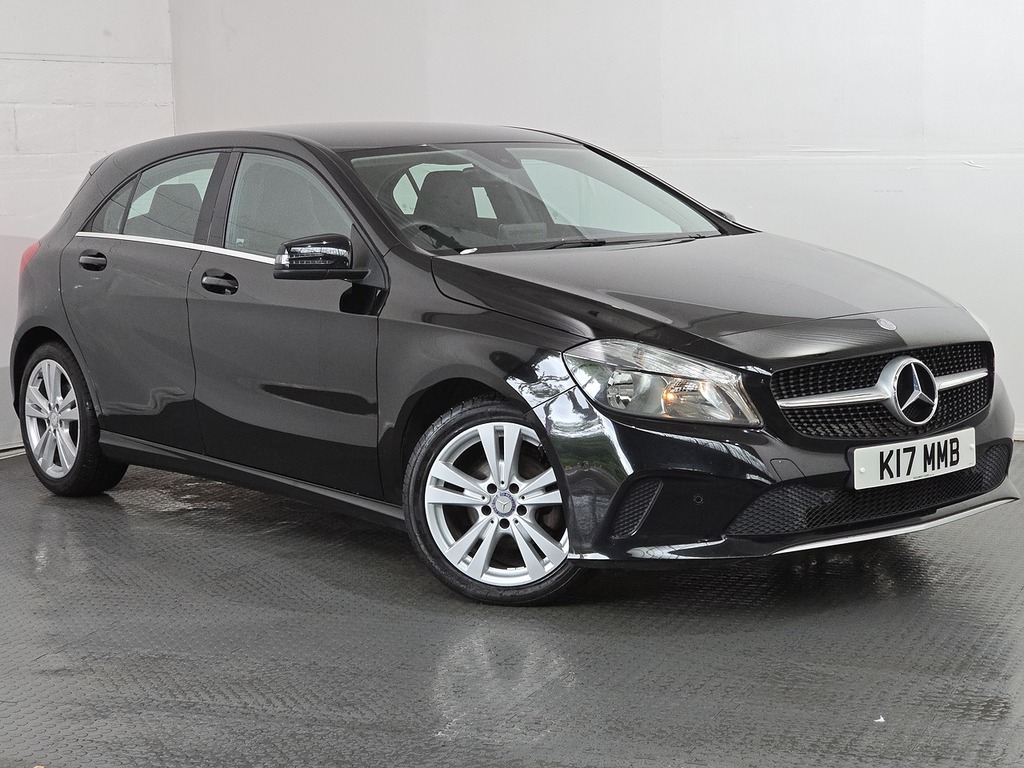 Mercedes-Benz A Class A180d Sport Black #2