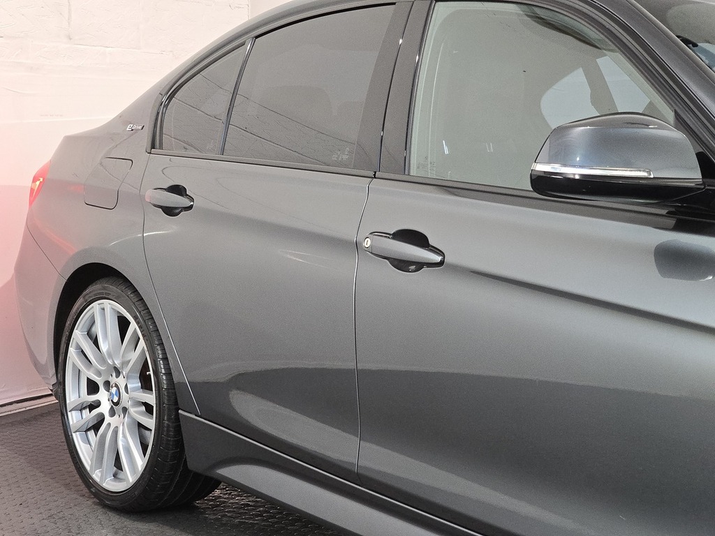 BMW 3 Series 2.0 320D Ed Plus Grey #4