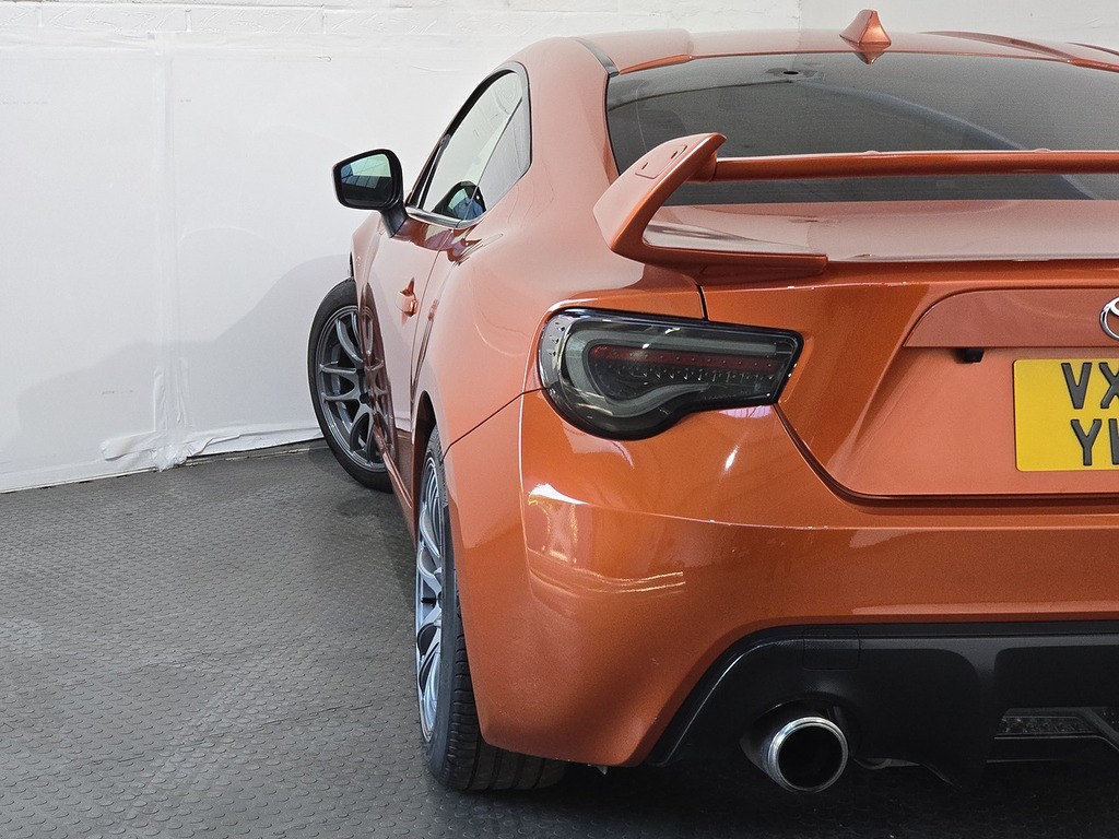 Toyota GT86 2L Null Red #33