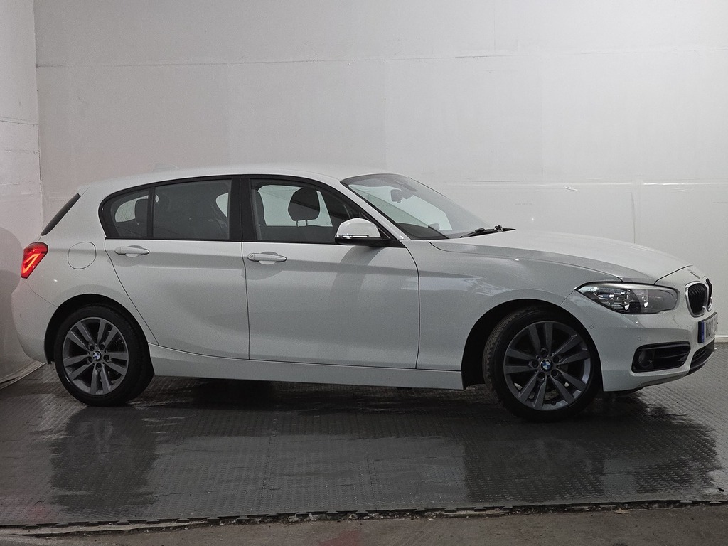 BMW 1 Series 118I Sport White #5
