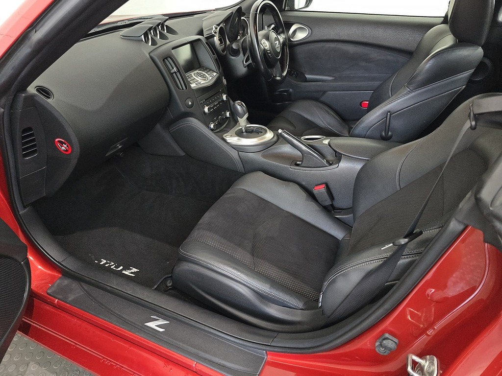 Nissan 370Z  Silver #83