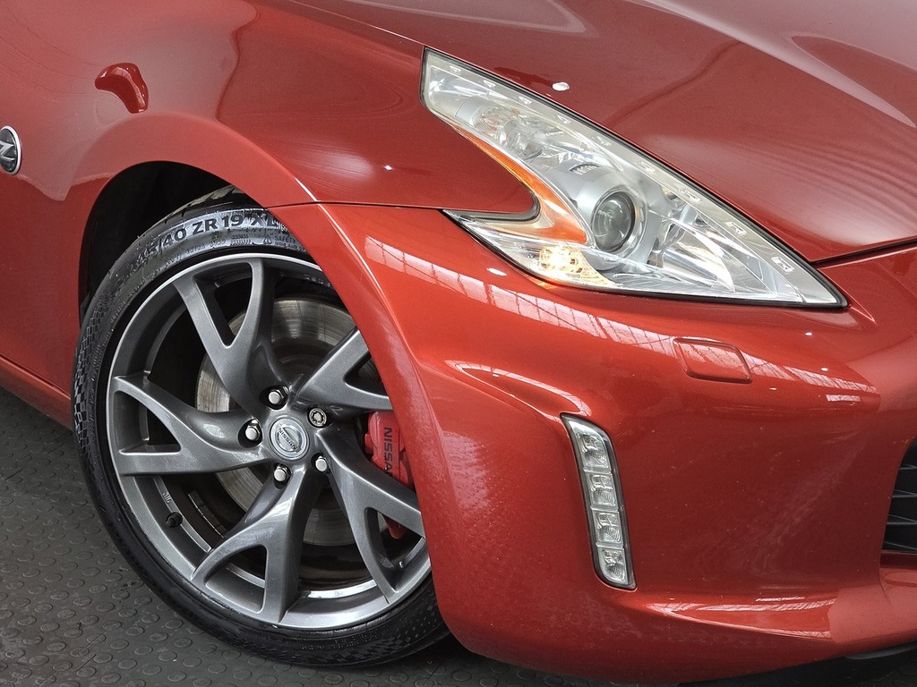 Nissan 370Z  Silver #12