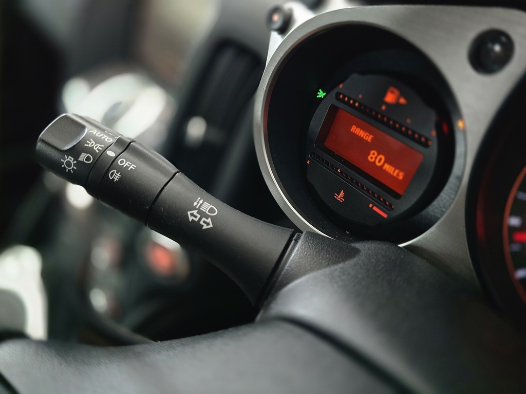Nissan 370Z  Silver #69