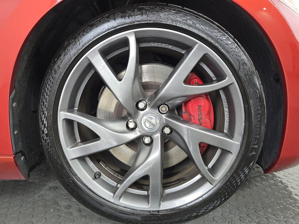 Nissan 370Z  Silver #90