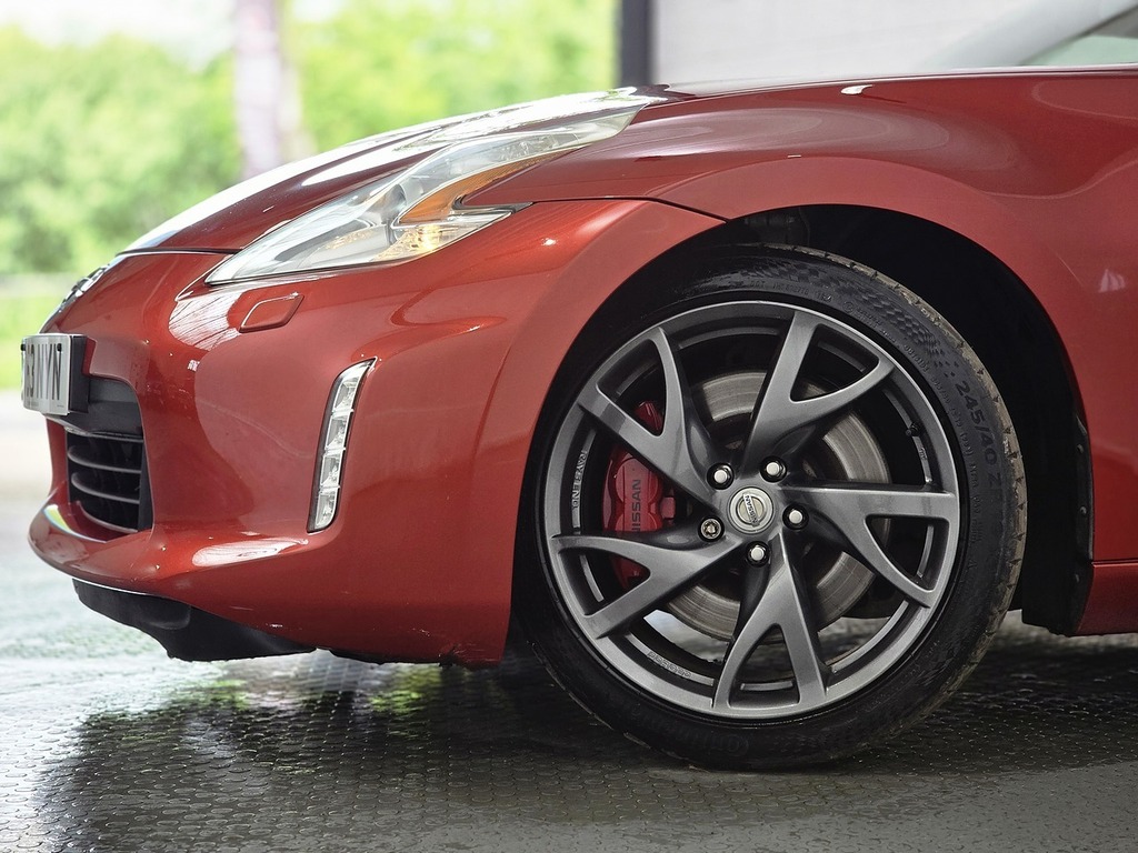 Nissan 370Z  Silver #22