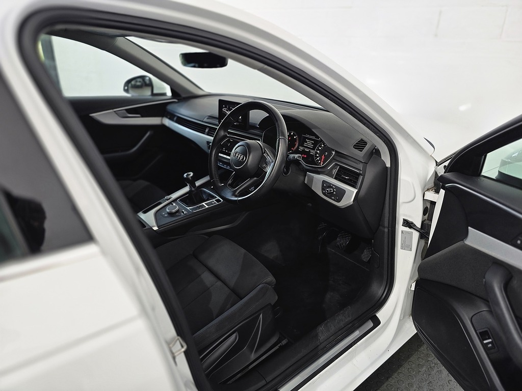 Audi A4 Avant Estate 2.0 Tdi Ultra Se 2017 White #85