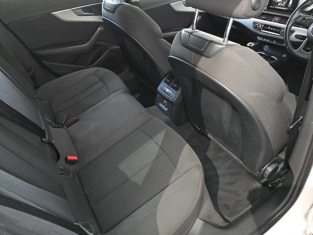 Audi A4 Avant Estate 2.0 Tdi Ultra Se 2017 White #86