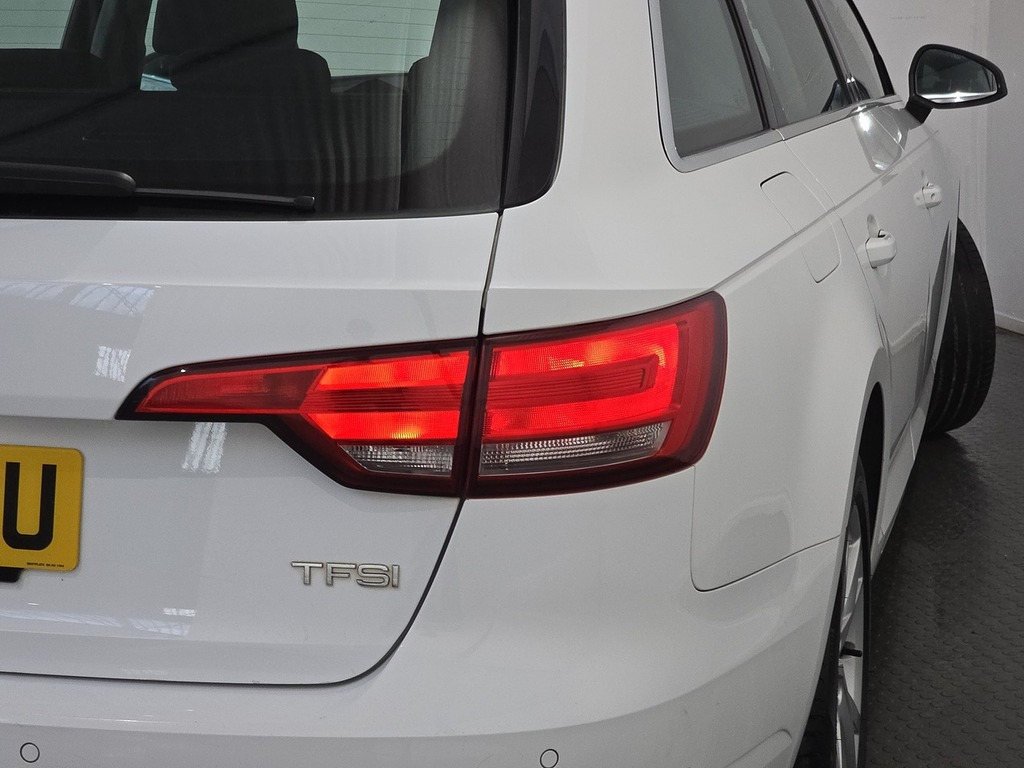 Audi A4 Avant Estate 2.0 Tdi Ultra Se 2017 White #43