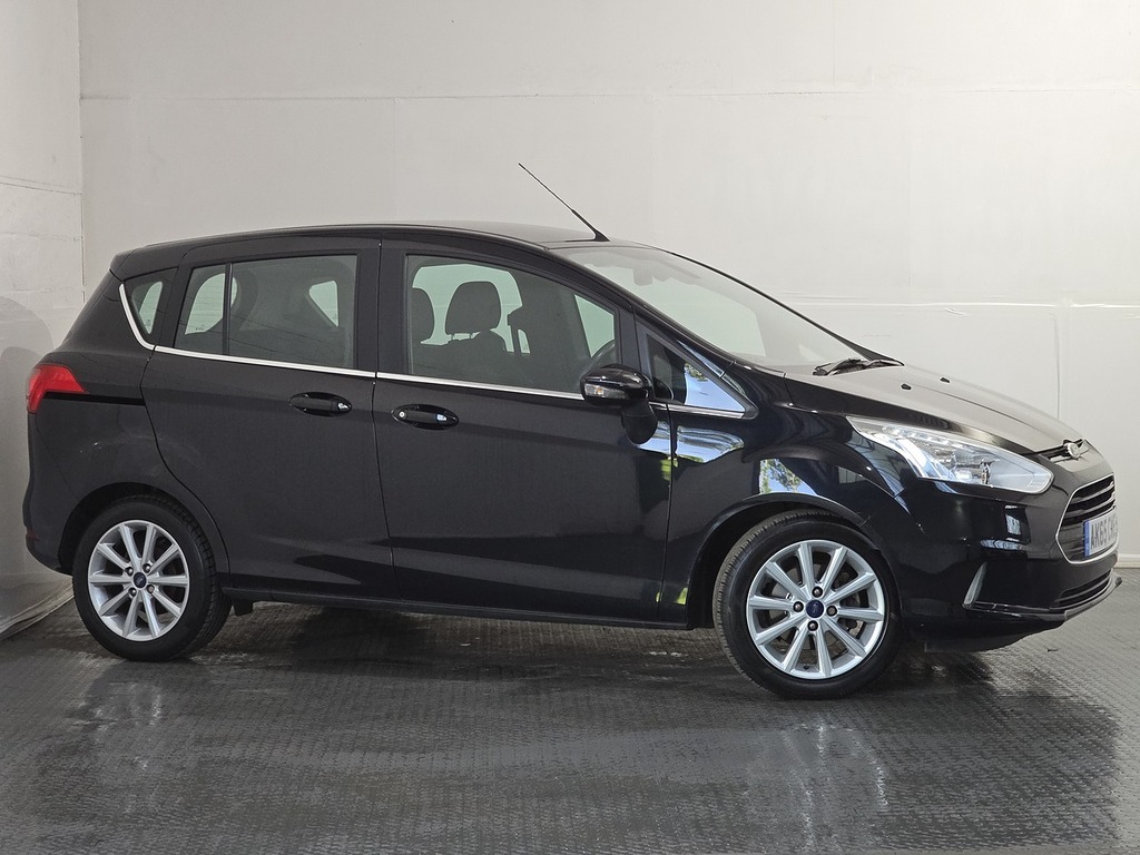 Ford B-Max Titanium Black #4