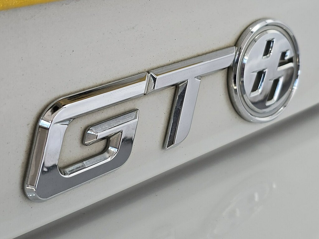 Toyota GT86 D-4s White #32