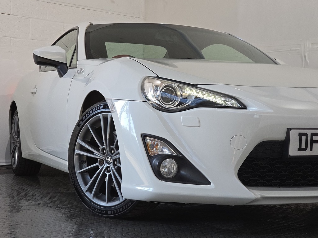 Toyota GT86 Boxer D-4s White #5