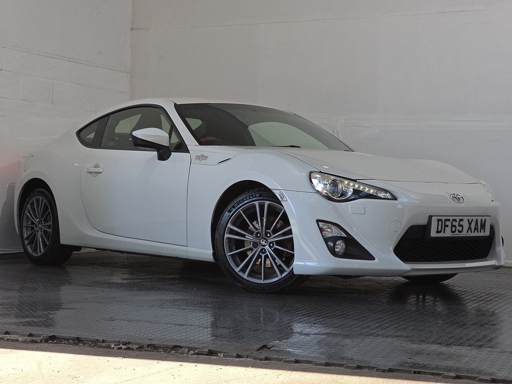 Toyota GT86 Boxer D-4s White #3
