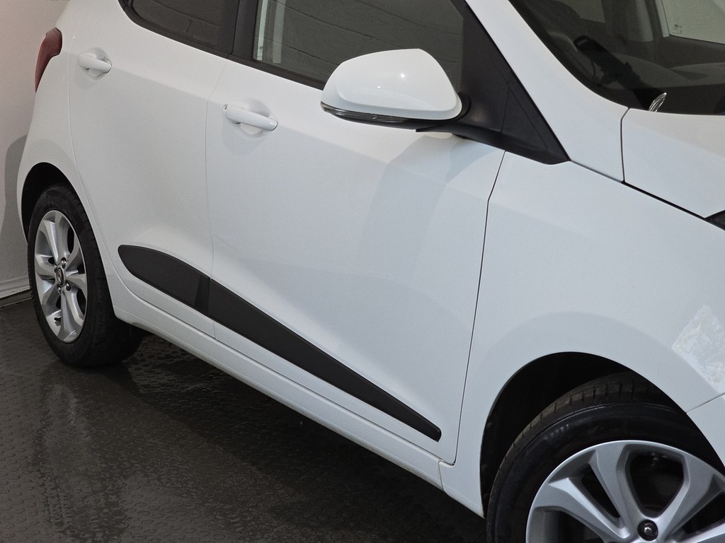 Hyundai I10 Premium Se White #5