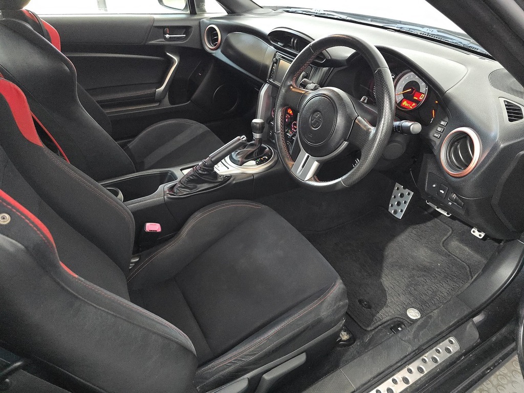 Toyota GT86 D-4s Orange #65