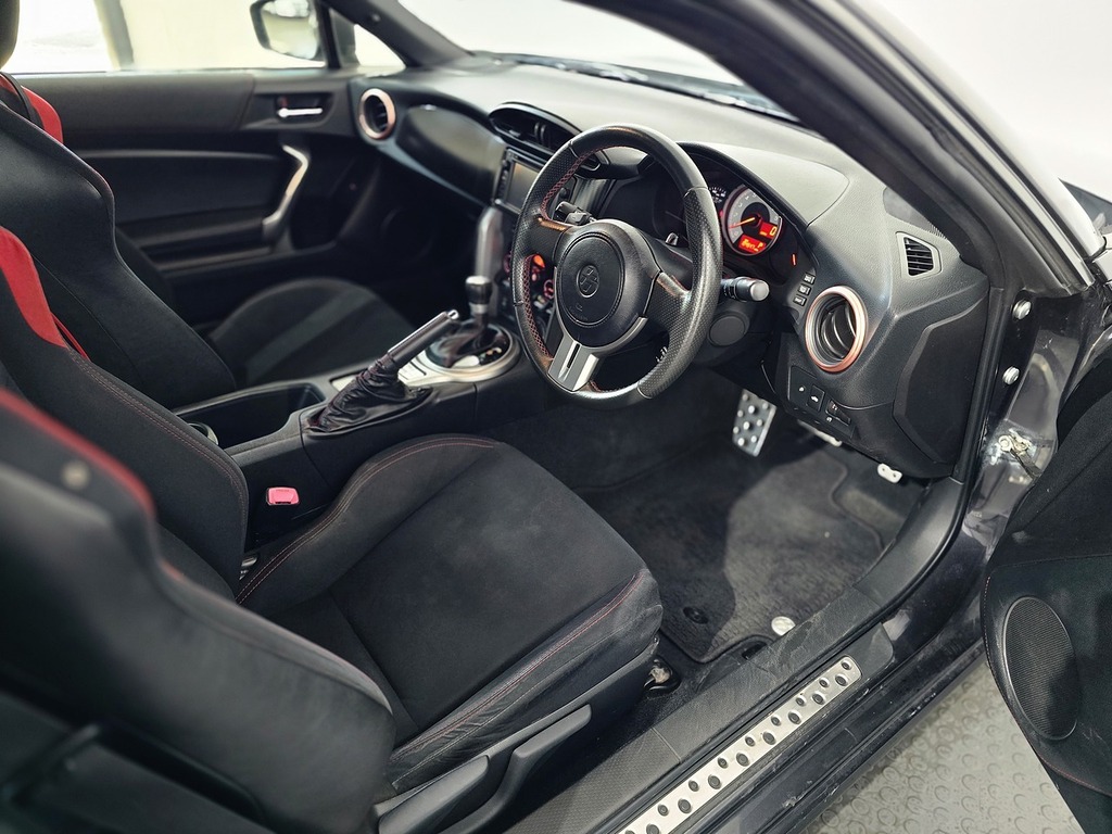 Toyota GT86 D-4s Orange #67
