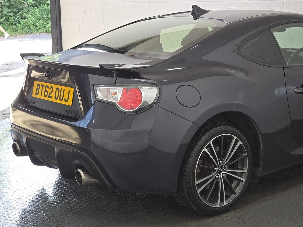 Toyota GT86 D-4s Orange #37