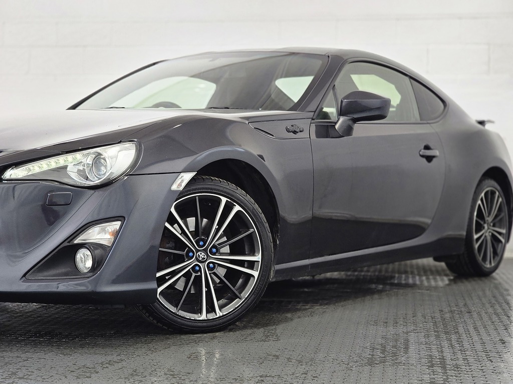 Toyota GT86 D-4s Orange #17