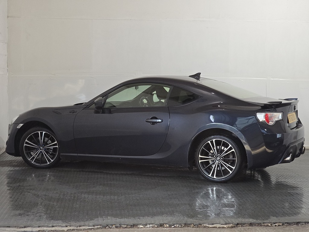 Toyota GT86 D-4s Orange #23