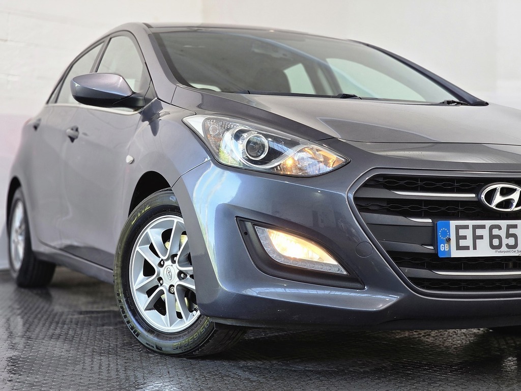 Hyundai I30 1.6 Crdi Se Blue Drive 109 Bhp Blue #7
